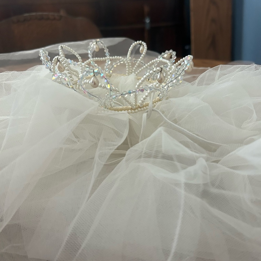 Vintage 60’s bridal tiara- one of a kind